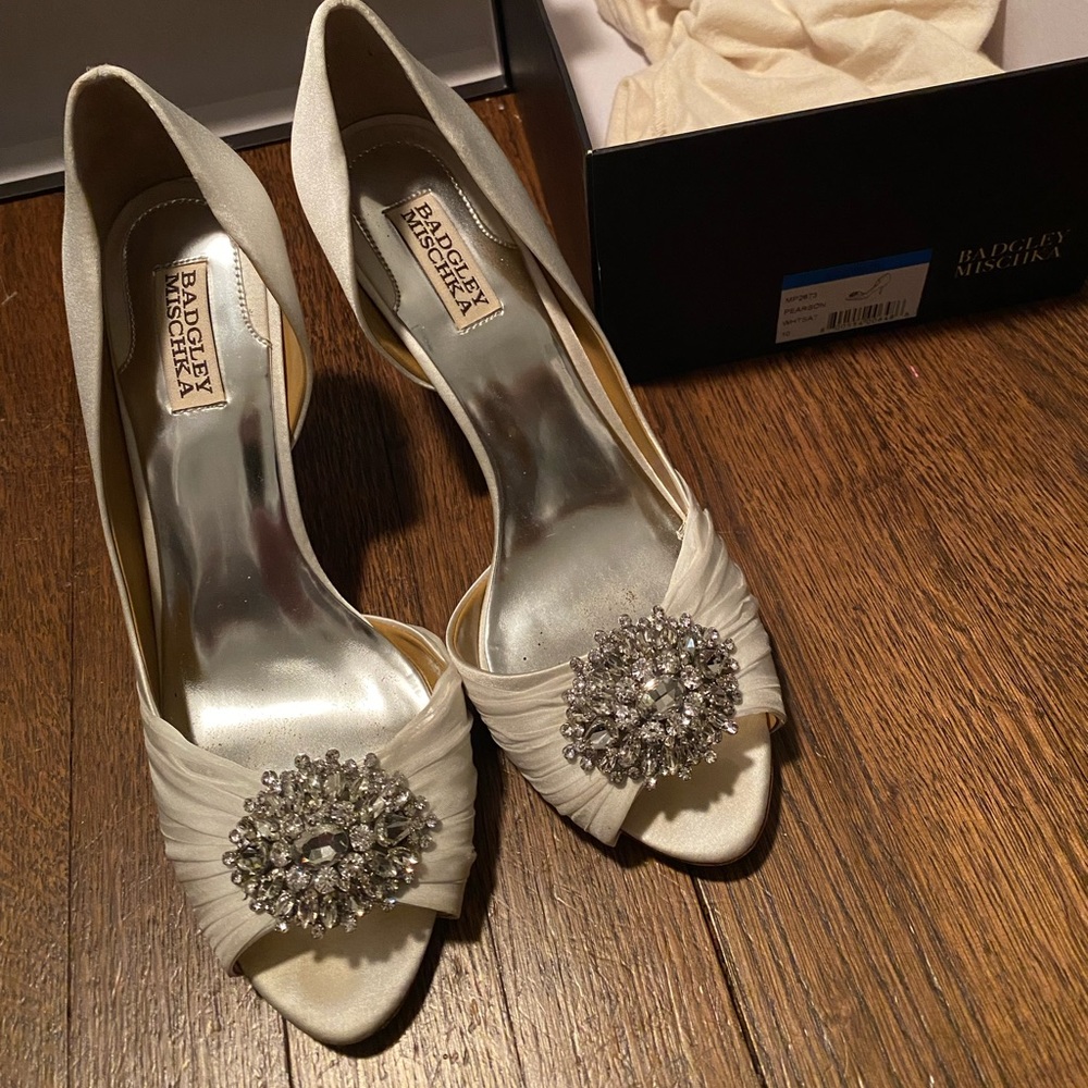 Badgley Mischka shoes size 10. Worn once